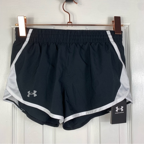 Under Armour Girls Fly By 3” Shorts Size Youth Medium - Picture 1 of 3